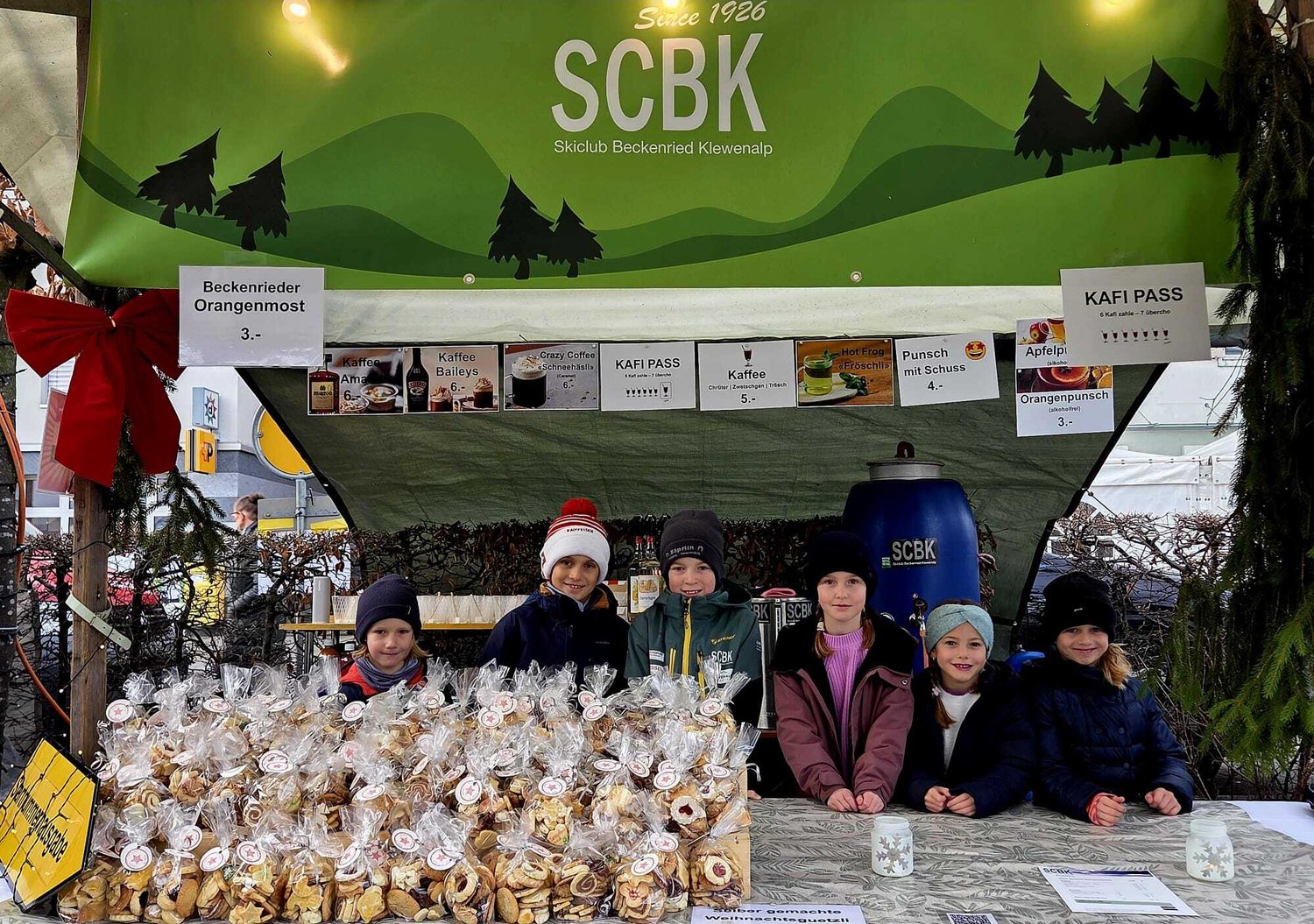 Guetzli verkauf am Samichlais - ein grosser Erfolg