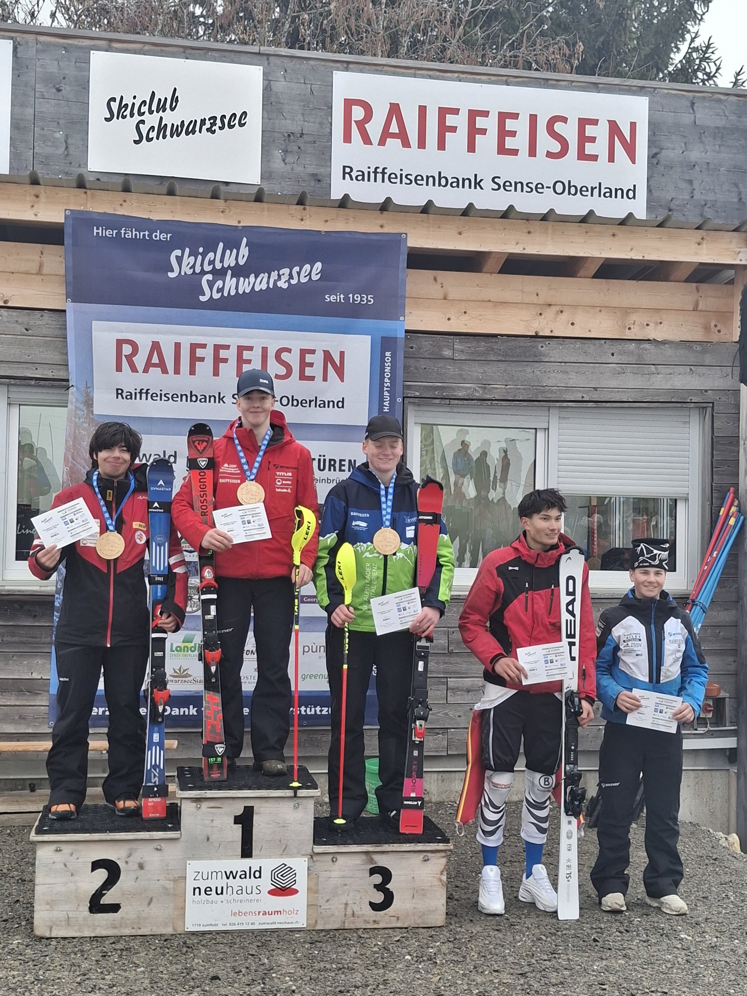 Vitus triumphiert am IRM-Rennen in Schwarzsee